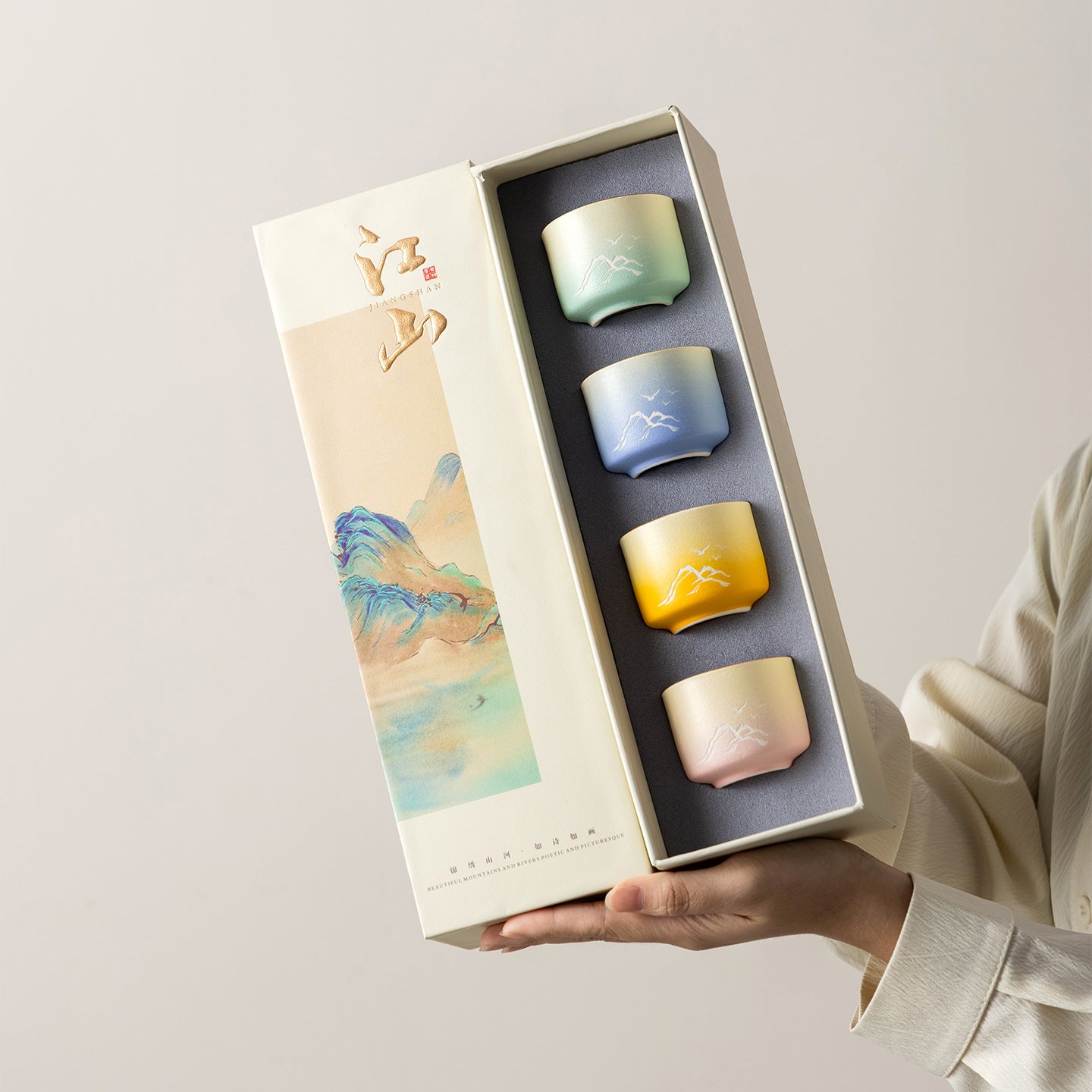Creative gold painting gradient thousand miles of rivers and mountains tea cup four cups master cup river mountains and rivers gift box gift custom logo